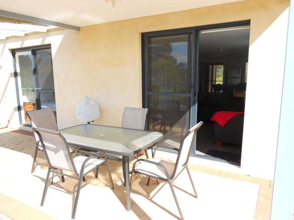 Cosy Corner Beach Cottages Kronkup Ruang foto